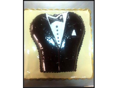 ΕΝΗΛΙΚΕΣ ΤΟΥΡΤΕΣ